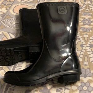 Girls Black Ugg Rain Boots